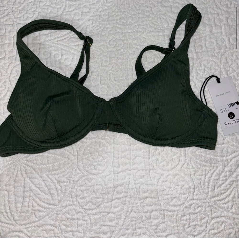 Green Bikini with Adjustable Straps and Triangular Cups